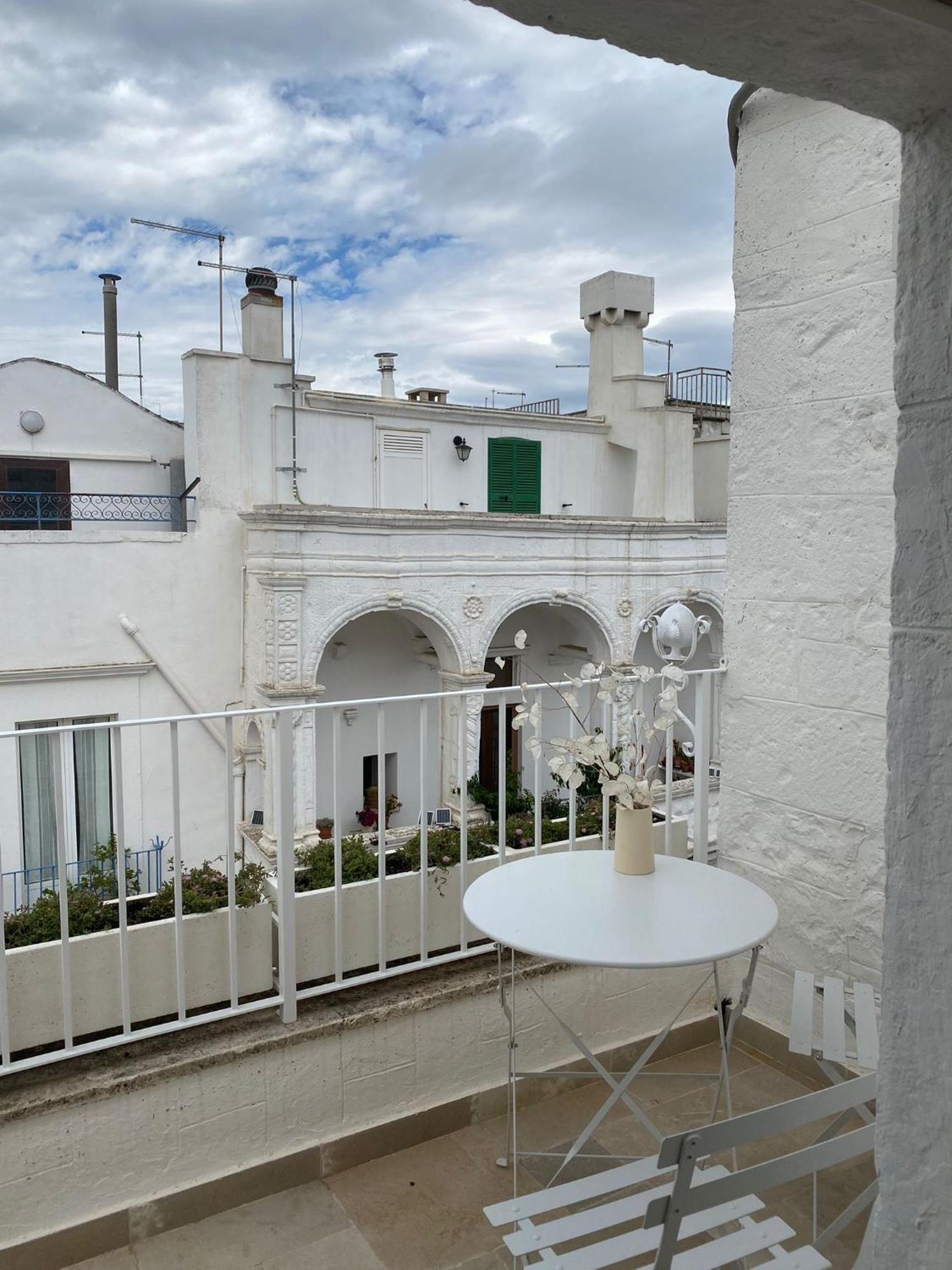 Appartamento Casa U Burie, Casa Design Con Terrazza Panoramica E Jacuzzi Cisternino Esterno foto